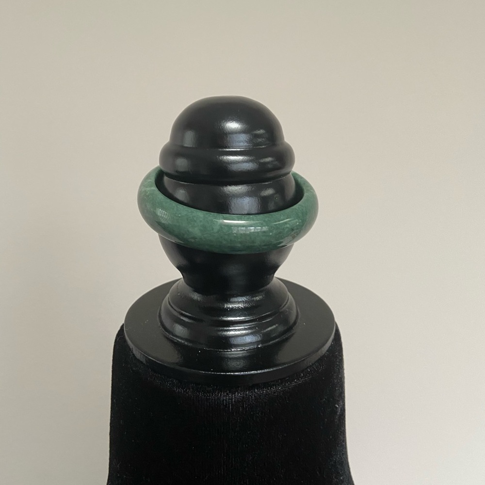 Natural Green Jade/ Jadeite Bangle Bracelet